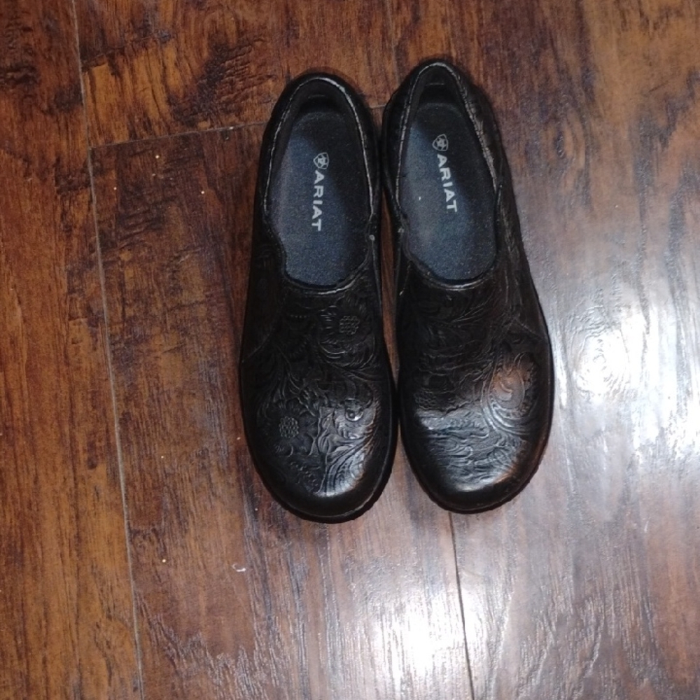 Ariat Women's Black Floral Embossed Mules